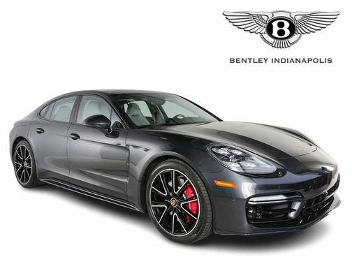 2022 Porsche Panamera GTS