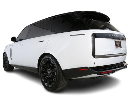 Fuji White 2024 Land Rover Range Rover P400 SE