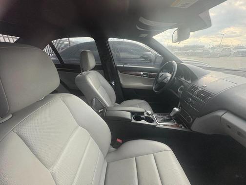 2009 Mercedes-Benz C-Class Sport