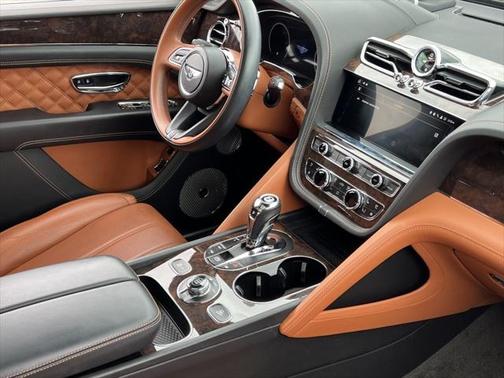 2021 Bentley Bentayga V8