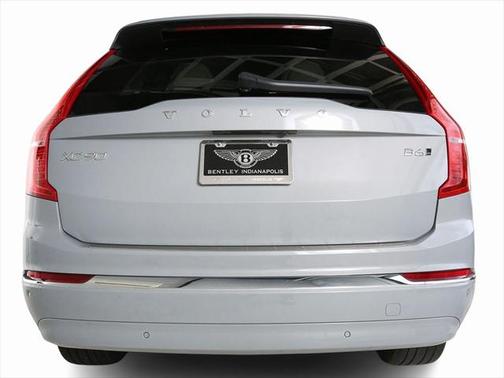2024 Volvo XC90 B6 Plus Bright Theme 7-Seater