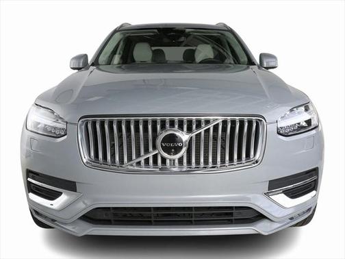 2024 Volvo XC90 B6 Plus Bright Theme 7-Seater