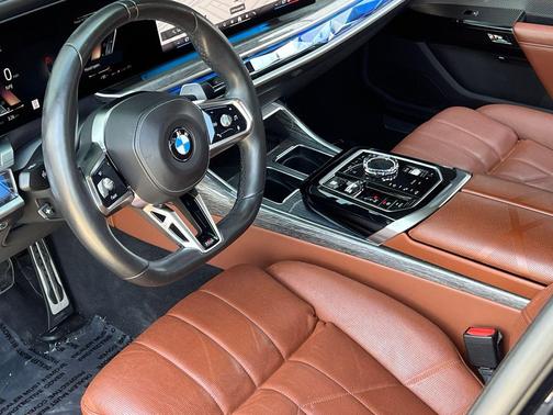 Carbon Black Metallic 2023 BMW 760 i xDrive
