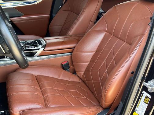 Carbon Black Metallic 2023 BMW 760 i xDrive