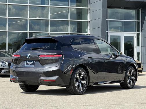 2022 BMW iX xDrive50