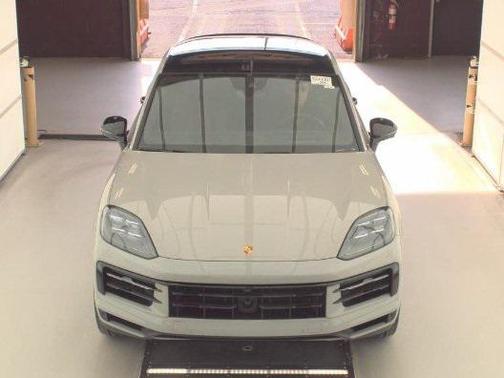 2024 Porsche Cayenne S