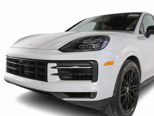 2024 Porsche Cayenne S