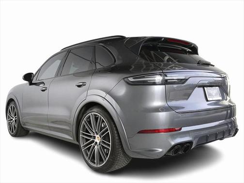 2023 Porsche Cayenne GTS