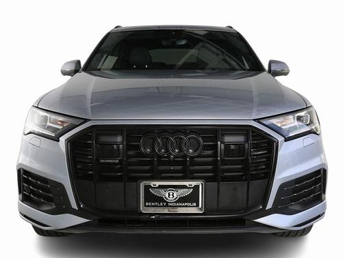2022 Audi Q7 45 Premium Plus