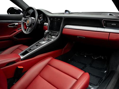 Jet Black Metallic 2019 Porsche 911 911 Carrera S