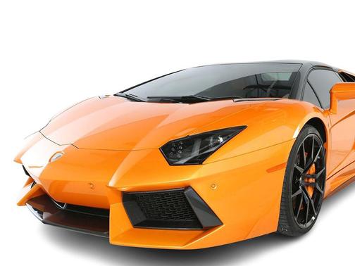 2014 Lamborghini Aventador LP700-4