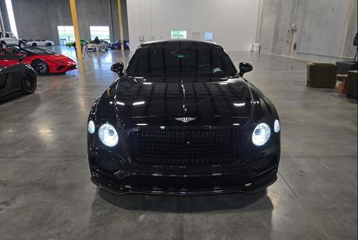 Black 2022 Bentley Flying Spur V8