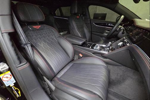 Black 2022 Bentley Flying Spur V8