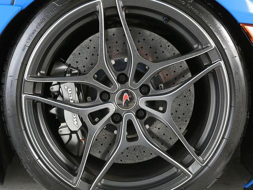 MSO Paris Blue 2018 McLaren 720S Performance