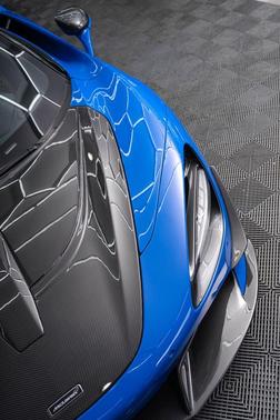 2018 McLaren 720S Base