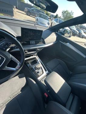 Florett Silver Metallic 2023 Audi Q5 e 55 S line Prestige