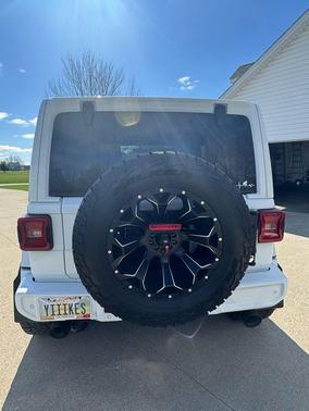 Bright White Clearcoat 2023 Jeep Wrangler 4-Door High Altitude 4x4
