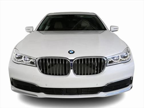 2019 BMW 750 i xDrive