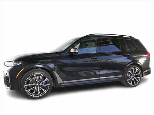 2022 BMW X7 M50i