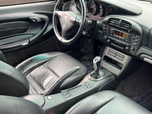 2002 Porsche 911 Carrera