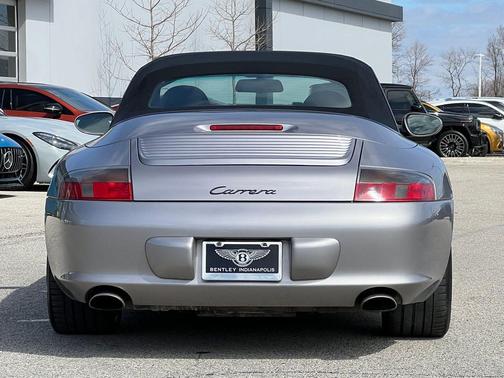2002 Porsche 911 Carrera