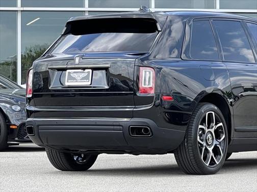 2023 Rolls-Royce Cullinan Black Badge