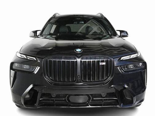 2025 BMW X7 M60i