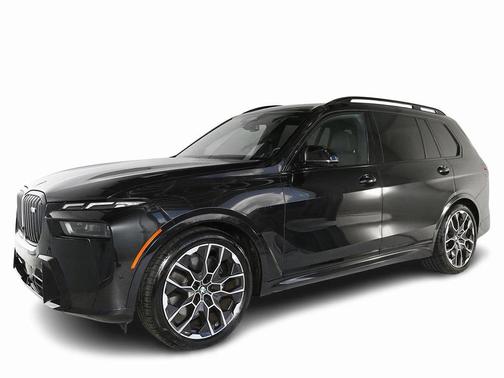2025 BMW X7 M60i