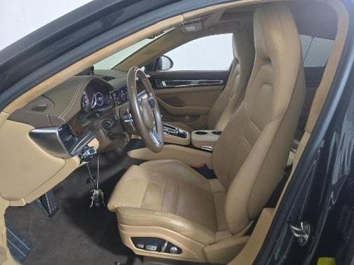 2017 Porsche Panamera Turbo