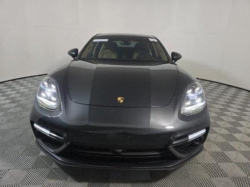 2017 Porsche Panamera Turbo