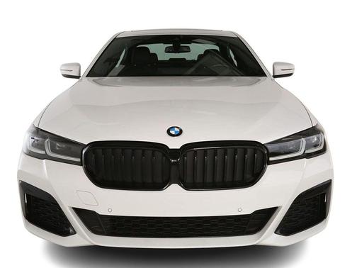 Alpine White 2023 BMW 530 i xDrive