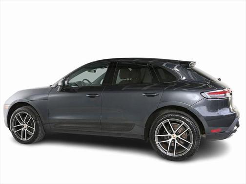2023 Porsche Macan Base