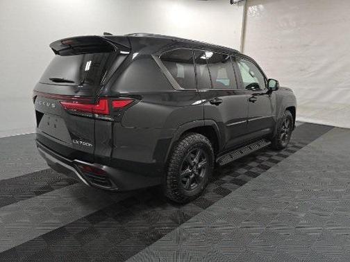 2025 Lexus LX 700h Overtrail