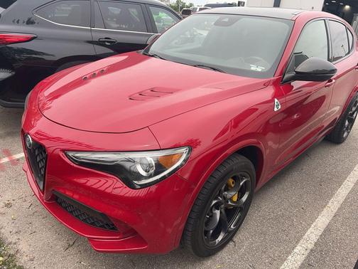 Alfa Rosso 2020 Alfa Romeo Stelvio Quadrifoglio