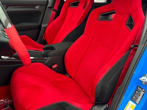 2025 Honda Civic Type R Base (M6)