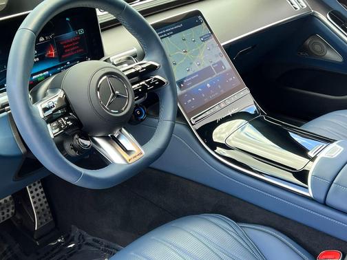 MANUFAKTUR Graphite Grey Magno 2025 Mercedes-Benz AMG S 63 E 4MATIC