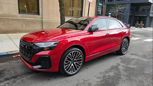 Chili Red Metallic 2024 Audi SQ8 4.0T Prestige