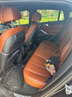 Carbon Black Metallic 2022 BMW X6 M50i