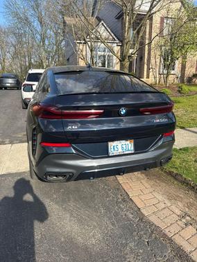 Carbon Black Metallic 2022 BMW X6 M50i