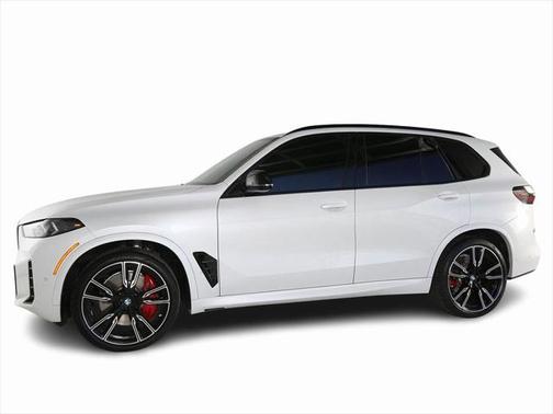 2024 BMW X5 M60i