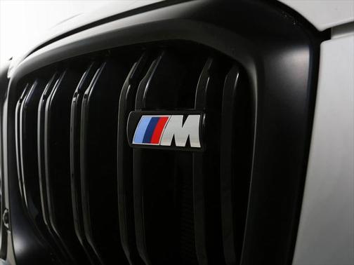 2024 BMW X5 M60i