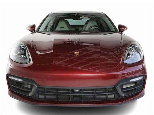 2022 Porsche Panamera 4S
