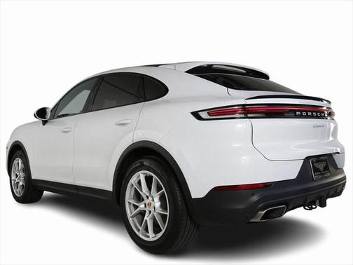 2024 Porsche Cayenne Base