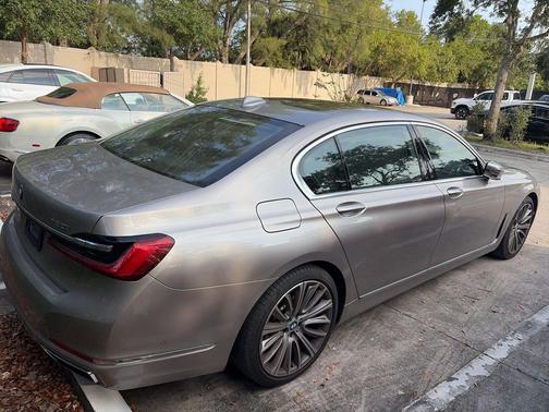 Cashmere Silver Metallic 2021 BMW 750 i xDrive