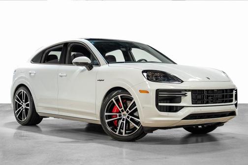 2025 Porsche Cayenne Turbo