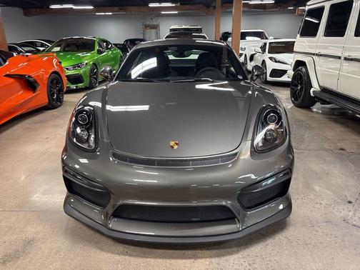 2016 Porsche Cayman GT4