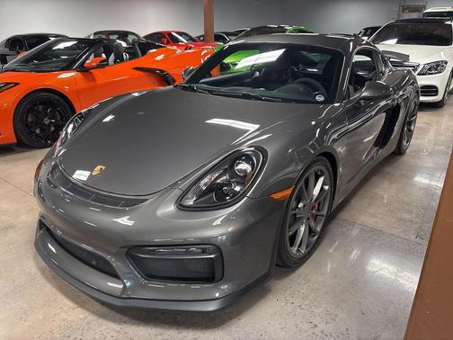 2016 Porsche Cayman GT4