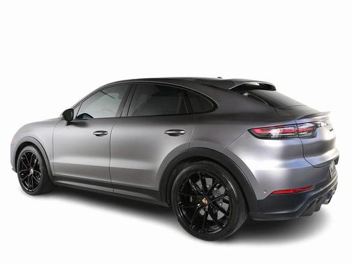 2022 Porsche Cayenne Turbo GT