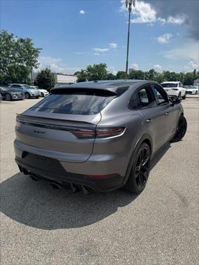 2022 Porsche Cayenne Turbo GT