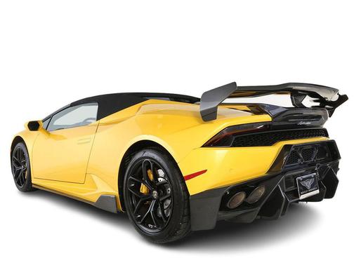 Giallo Inti Pearl Effect 2017 Lamborghini Huracan LP580-2S